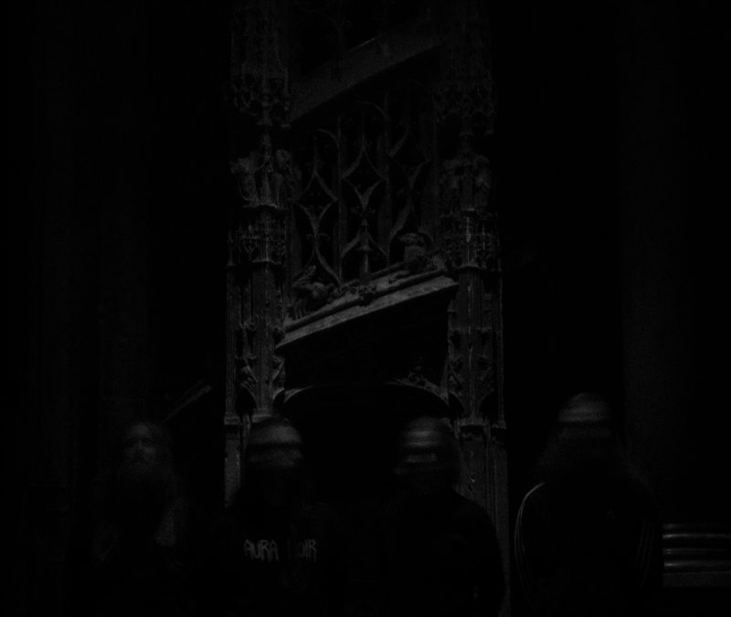 MÒR : PREMIER ALBUM